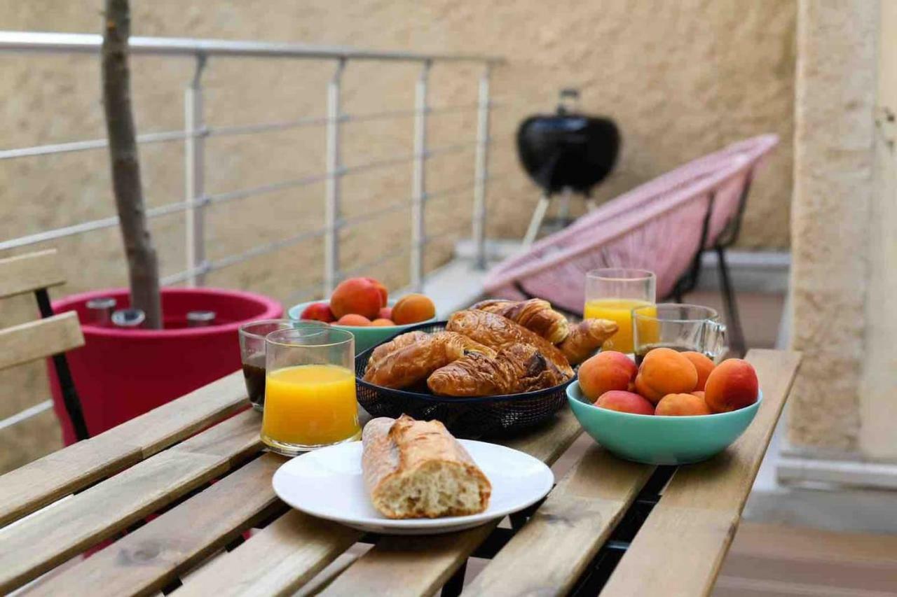 An Authentic Experience With In The Center Appartement Poitiers